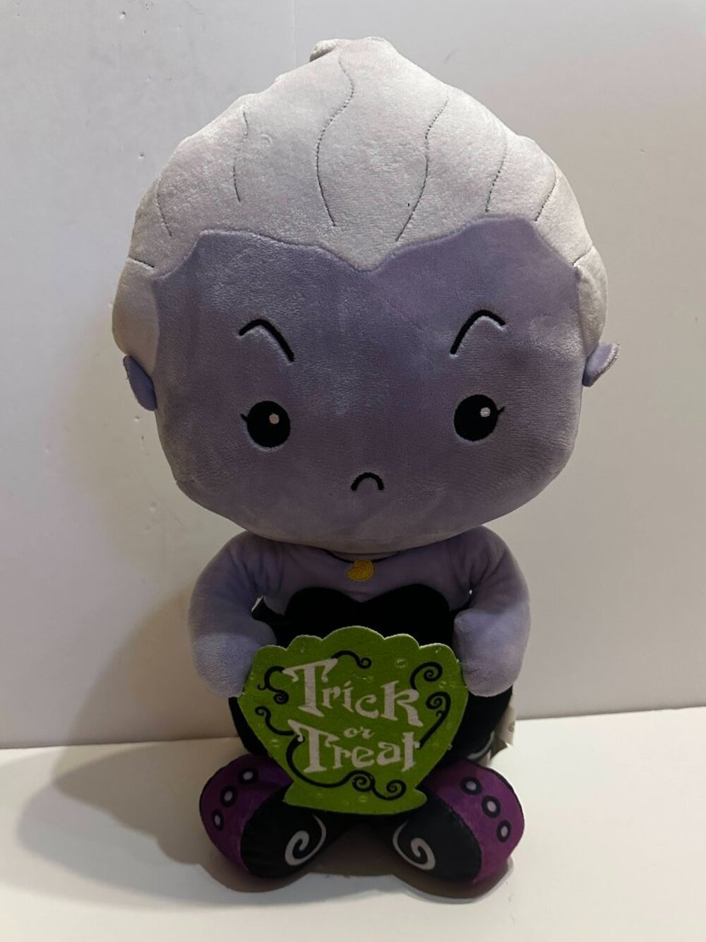 Disney Villains Little Mermaid URSULA 18” Plush Halloween Door Greeter Gemmy